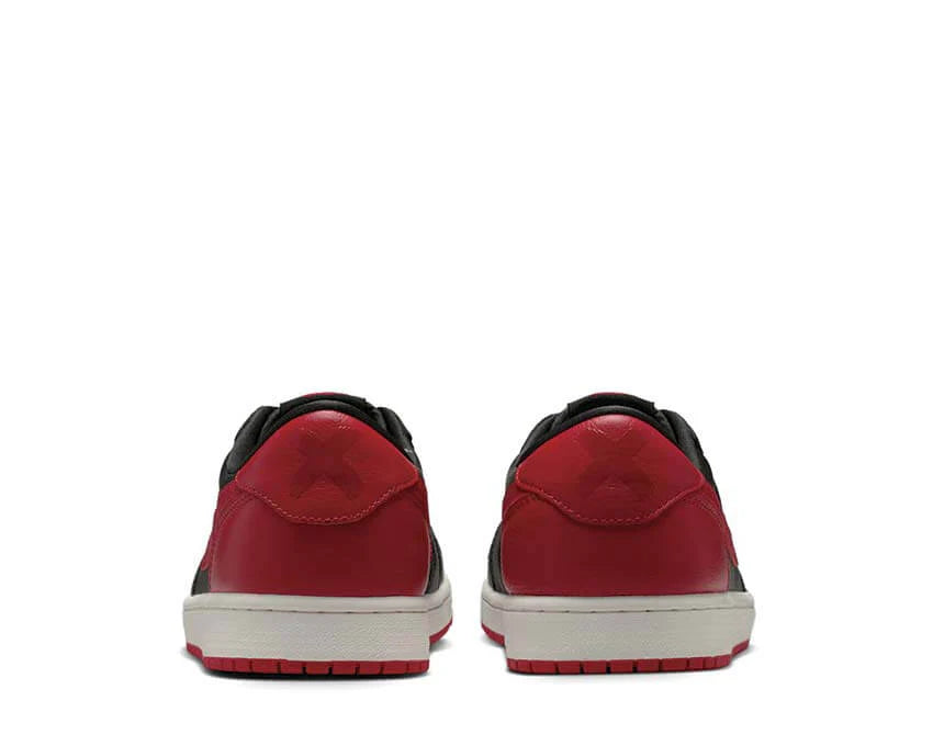 Air Jordan 1 Retro Low OG 'Banned'