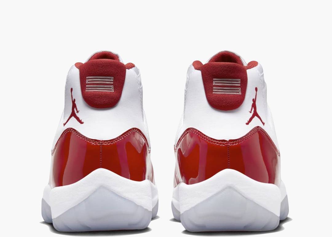 Air Jordan 11 Retro Cherry (2022)