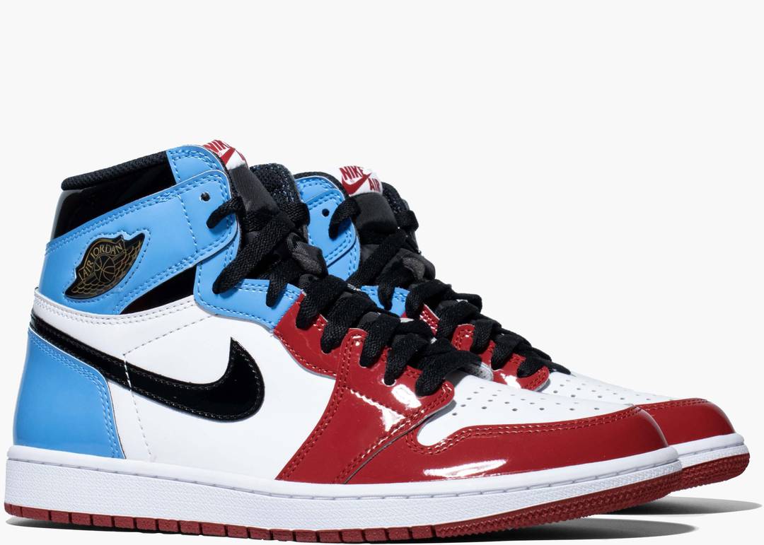 Air Jordan 1 Retro High Fearless "UNC Chicago"