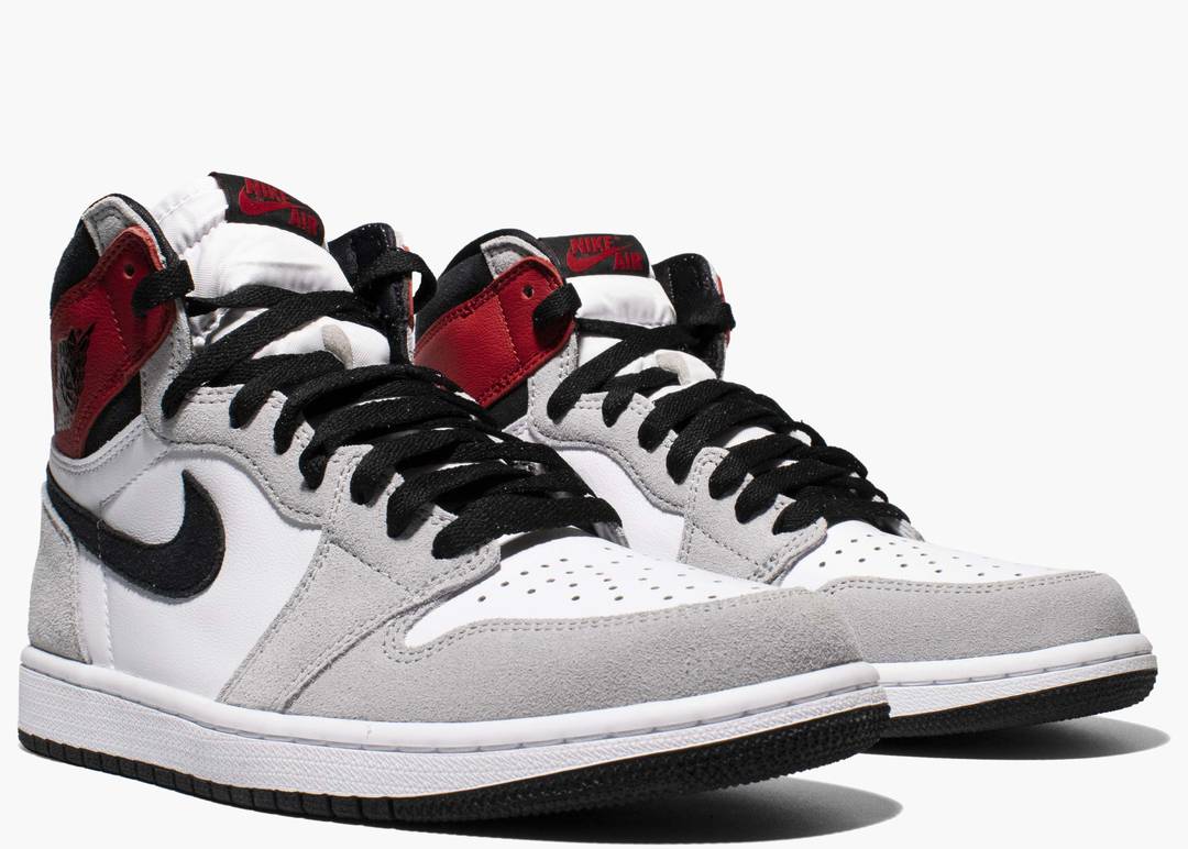 Air Jordan 1 Retro High "Smoke Grey"