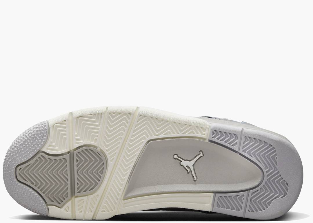 Air Jordan 4 Retro "Frozen Moments"