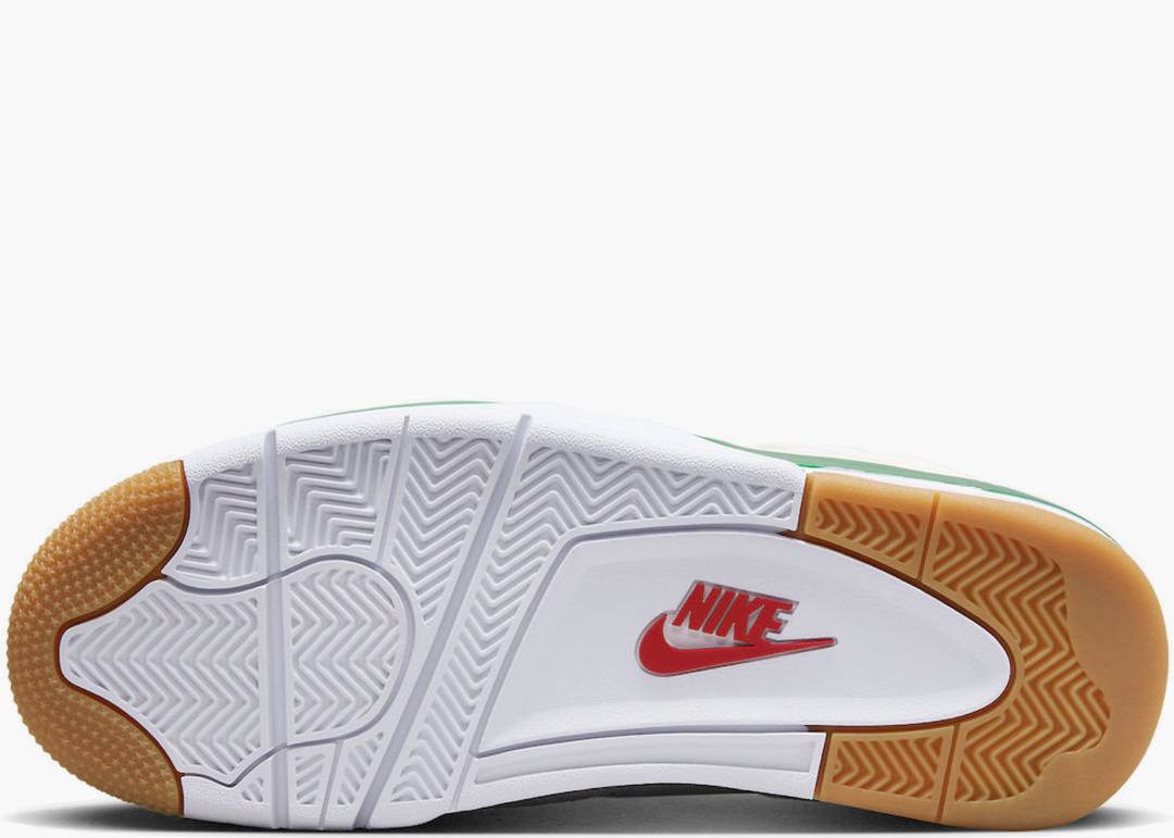 Air Jordan 4 Retro SB "Pine Green"