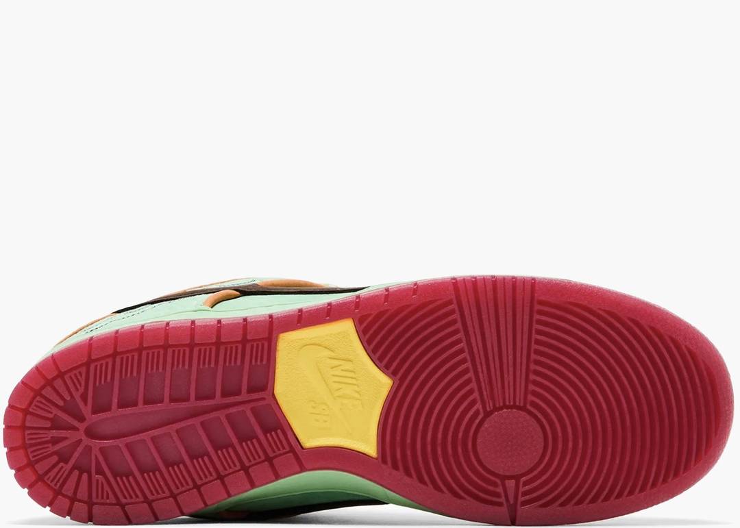 Nike SB Dunk Low Rodeo Tourmaline